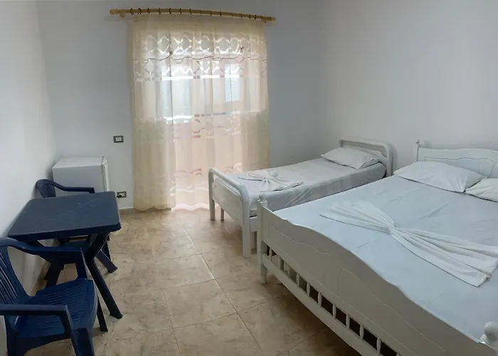 Rooms With Kitchinette And Bathroom